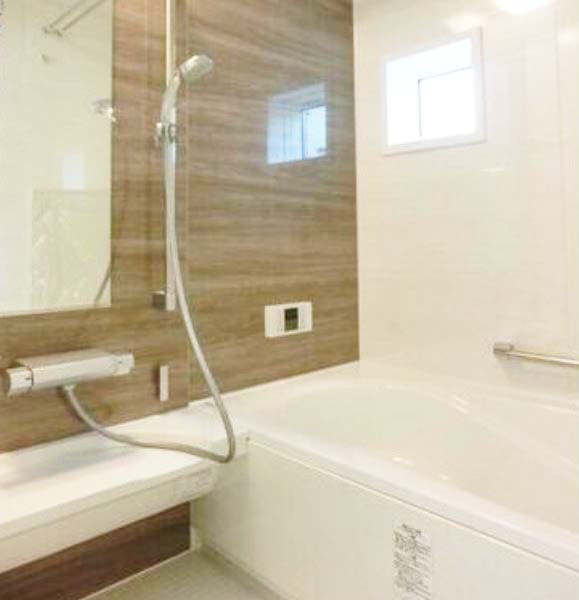 バス・シャワールーム　★ゆったりとできる広さの浴槽★