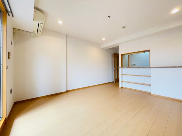 居室・リビング　同マンション別部屋　参考写真