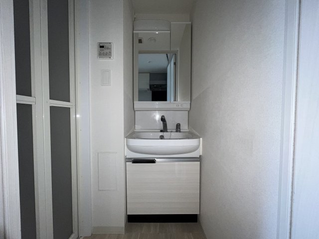 洗面設備　使いやすい洗面所です