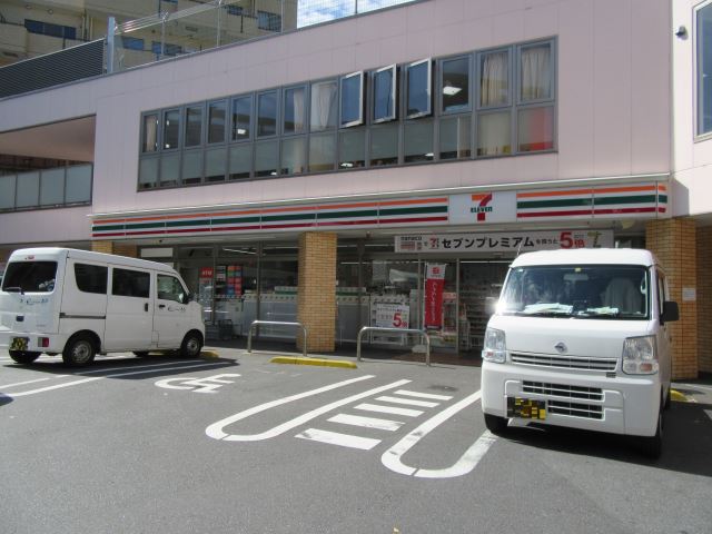 コンビニ　セブンイレブン（コンビニ）まで100m