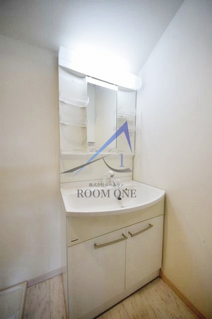 洗面設備　洗面台です。