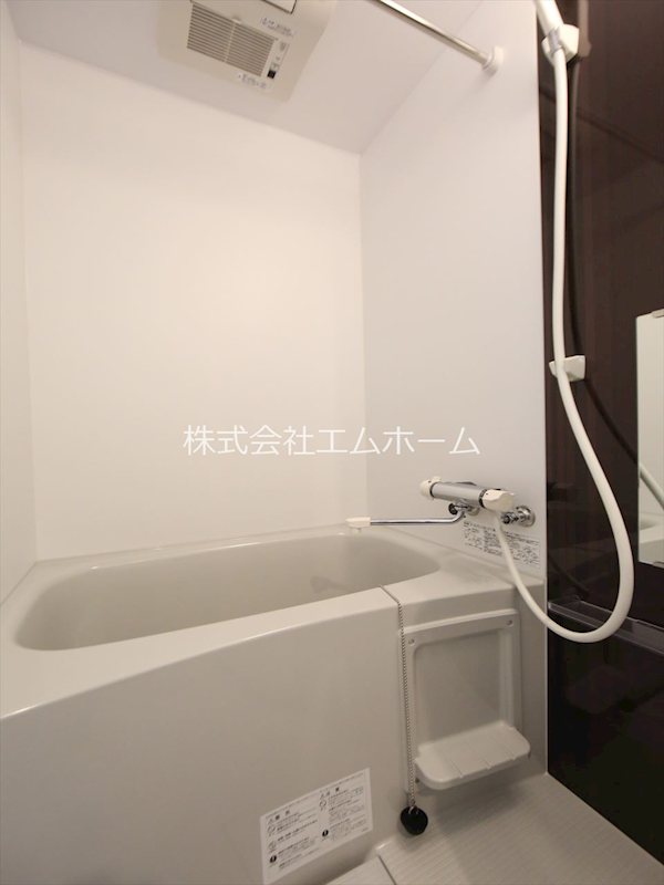 バス・シャワールーム　バスルーム　浴室暖房乾燥機付き