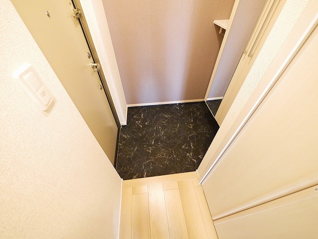 玄関　収納もある玄関です
