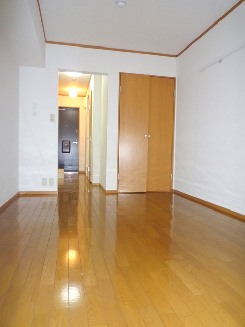 その他部屋・スペース　★キレイなフローリングのお部屋です★