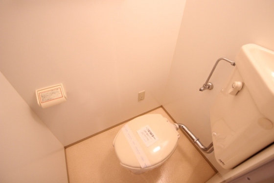 トイレ　※別部屋の写真です