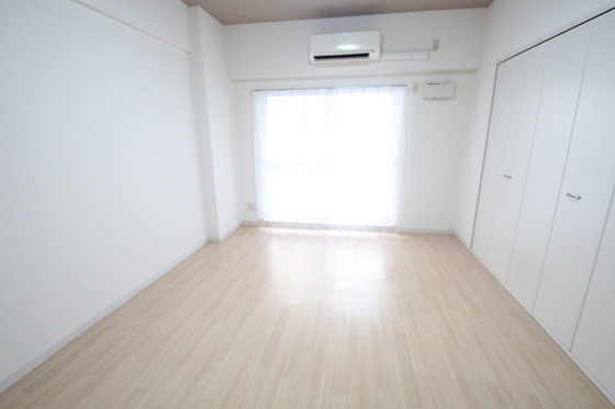 居室・リビング　※別部屋の写真です
