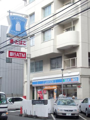 コンビニ　ローソン（コンビニ）まで81m