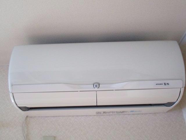 その他設備　エアコンは必需品