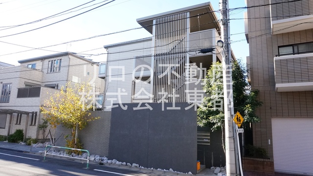 建物外観　２４時間管理だから入居中のトラブルも安心ですね。
