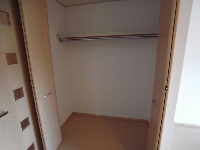 収納　※同型参考写真