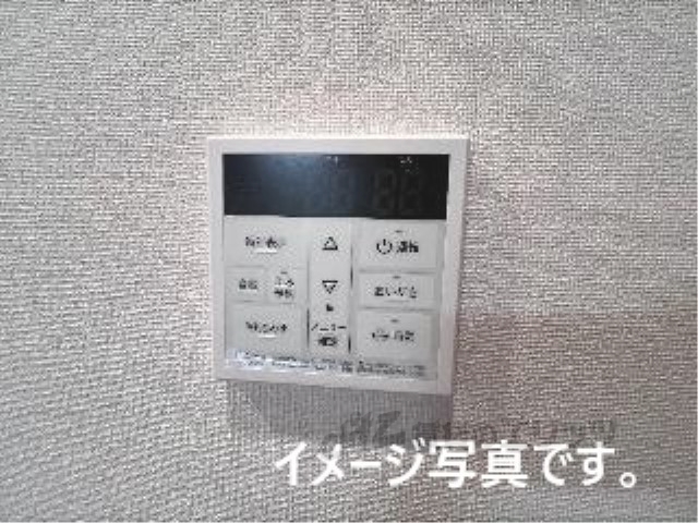 その他設備　給湯器リモコン
