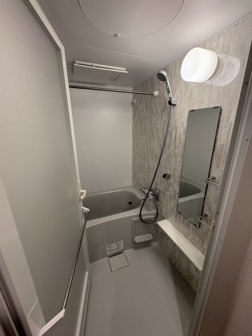 バス・シャワールーム　もちろんバス・トイレ別