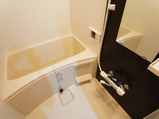 バス・シャワールーム　※別部屋参考写真