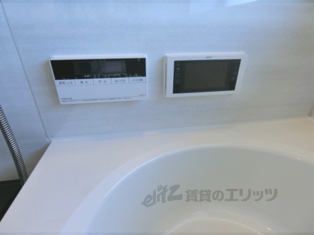 その他設備　給湯器リモコン