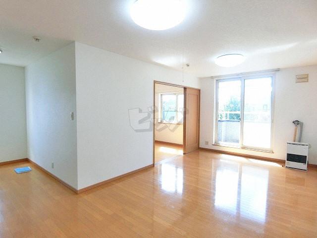 眺望　窓が大きく明るいお部屋です♪