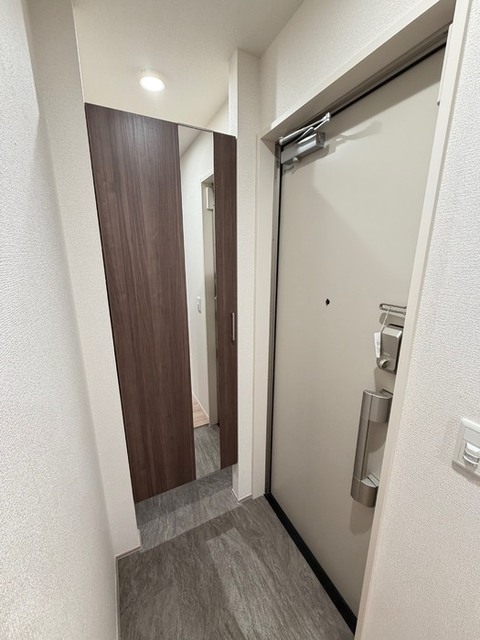 玄関　同施工会社の新築参考写真