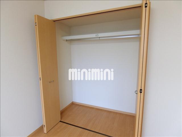 その他設備　クローゼット付きでお荷物もすっきり収納。