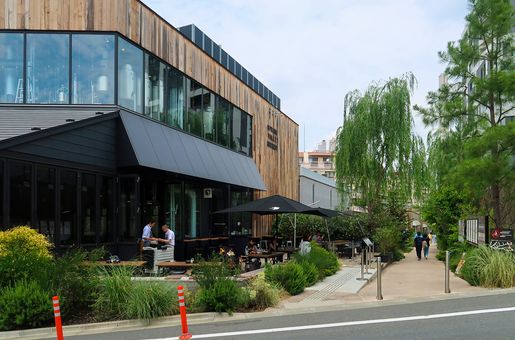 ショッピングセンター　LOG　ROAD　DAIKANYAMA（ショッピングセンター）まで324m