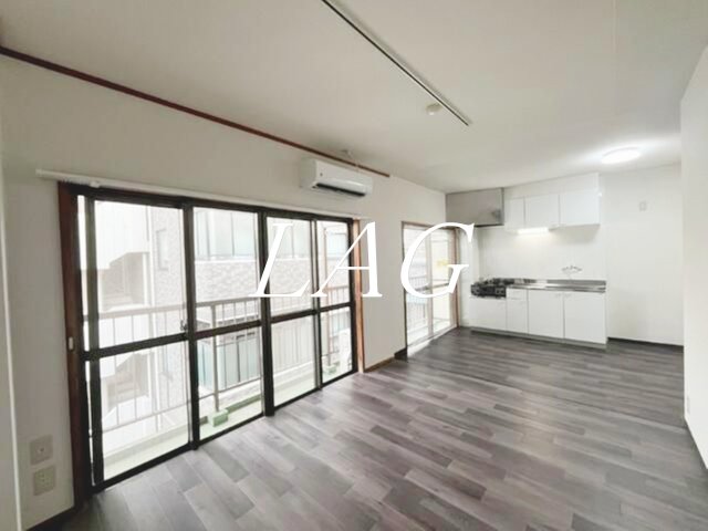 居室・リビング　洋室のお部屋です。