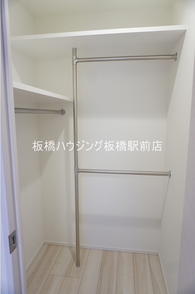 収納　ウォークインクローゼット