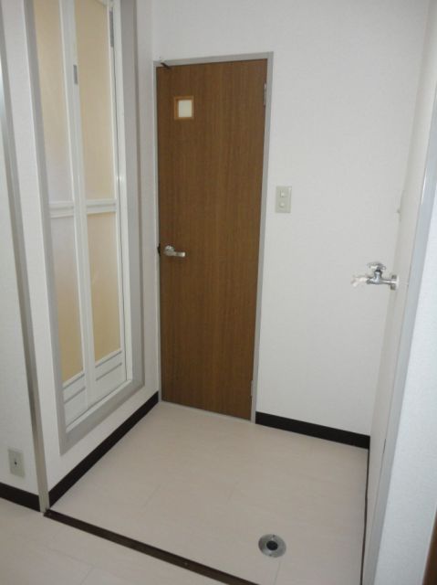 その他　洗濯機置き場