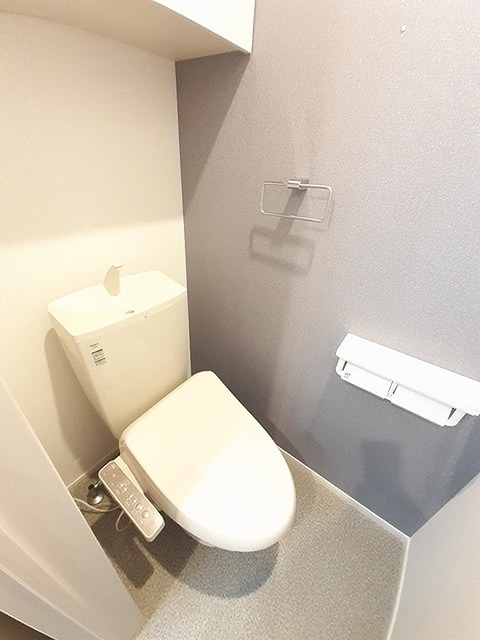 トイレ　ウォシュレット付きトイレです。