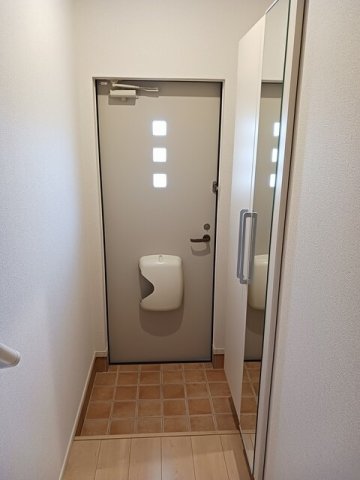玄関　明るい玄関です