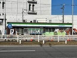 コンビニ　ファミリーマート福島北港通店（コンビニ）まで440m