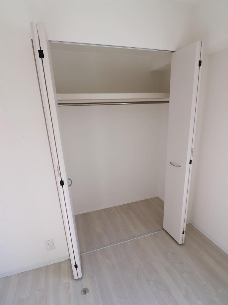 収納　クローゼット