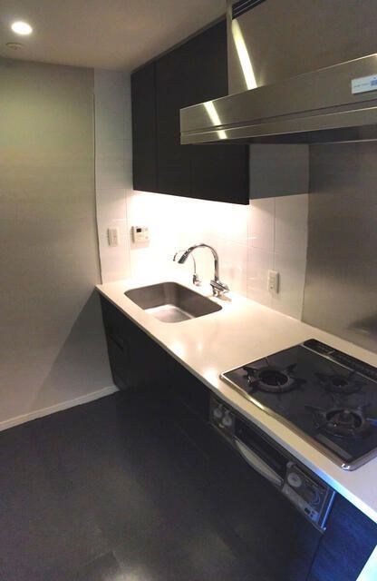 キッチン　別タイプ部屋　参考写真です