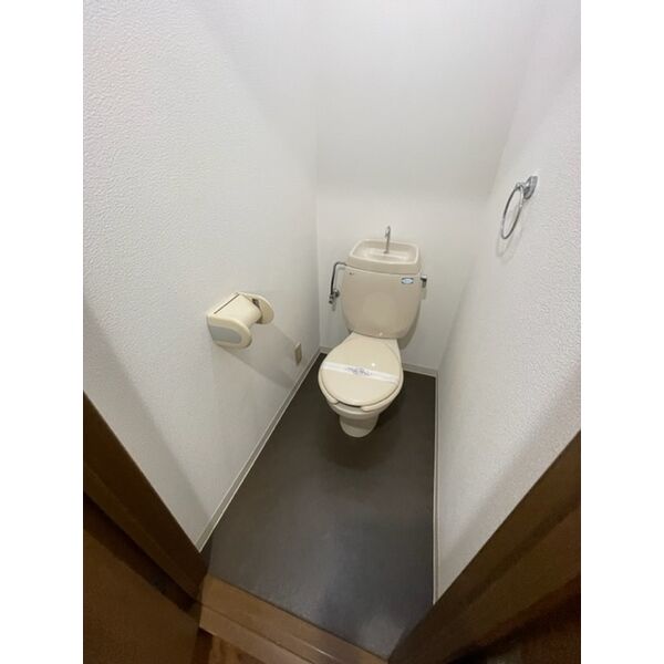 トイレ　※同仕様写真となります。