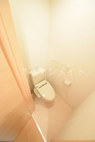 トイレ　落ち着いたトイレです