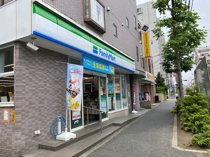 コンビニ　ファミリーマート丸子通り店（コンビニ）まで131m