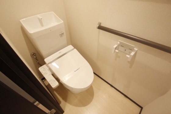 トイレ　※別部屋の写真です
