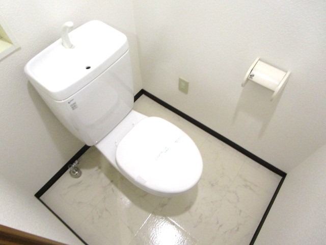 トイレ　嬉しいセパレートタイプです。