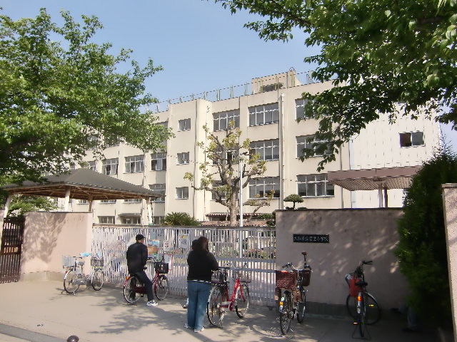 小学校　大阪市立豊里小学校（小学校）まで300m