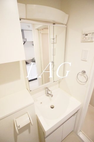 洗面設備　独立洗面台です。