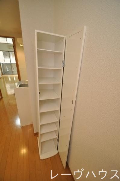 玄関　収納