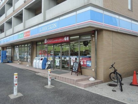コンビニ　ローソン北沢五丁目店（コンビニ）まで514m