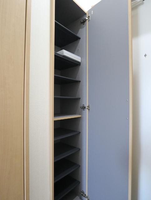 収納　収納　シューズボックス