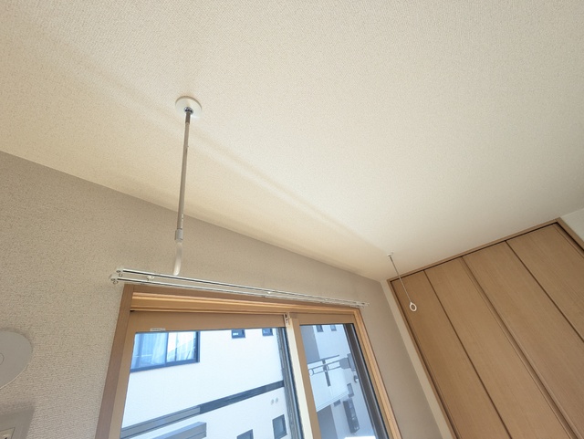その他設備　室内物干し
