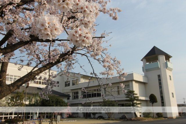 小学校　安来市立十神小学校（小学校）まで230m