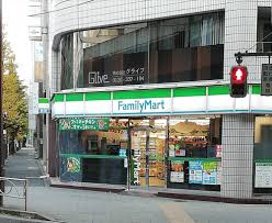 コンビニ　ファミリーマート 神田岩本町一丁目店（コンビニ）まで126m