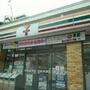 コンビニ　セブンイレブン 港区海岸3丁目店（コンビニ）まで72m