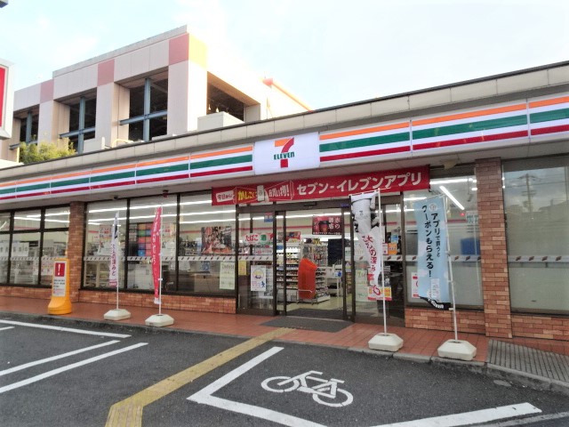 コンビニ　セブンイレブン（コンビニ）まで2670m