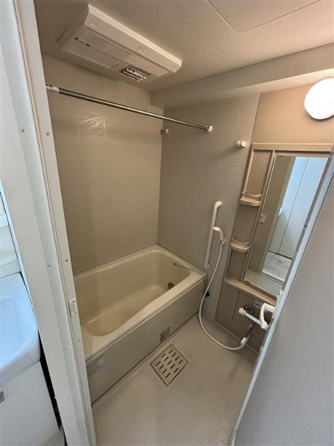 バス・シャワールーム　※同一タイプ別部屋の写真です