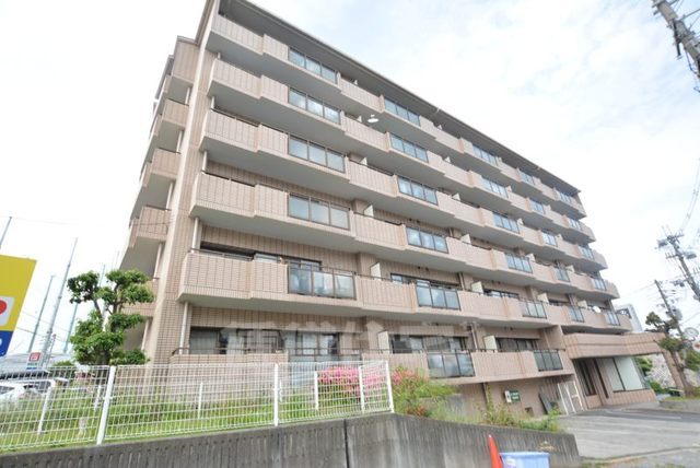 建物外観　オンライン内覧・現地案内も可能です