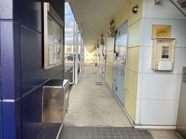 ＪＲ山陽本線 網干駅 徒歩20分 2階建 築26年の玄関写真