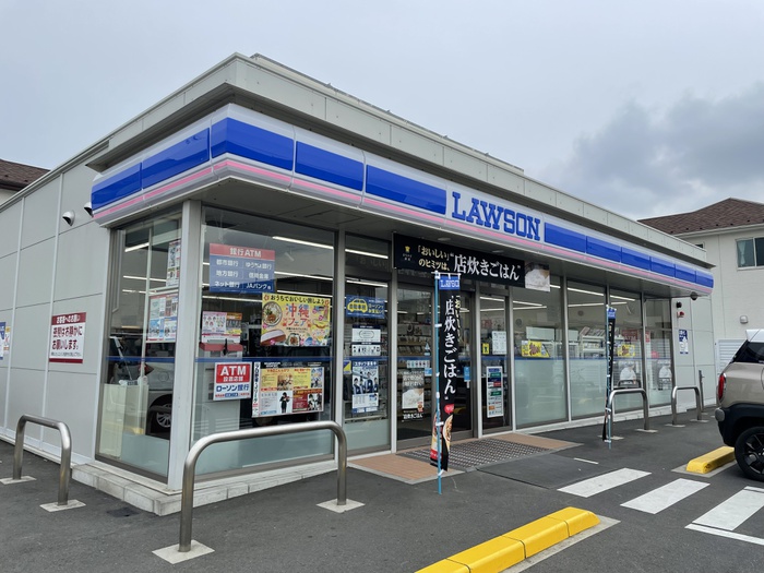 コンビニ　ローソン　7丁目店（コンビニ）まで700m