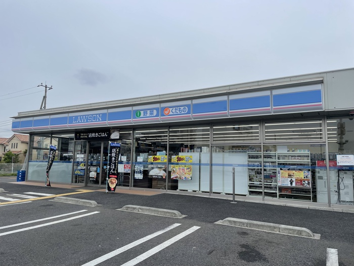 コンビニ　ローソン　6丁目店（コンビニ）まで850m
